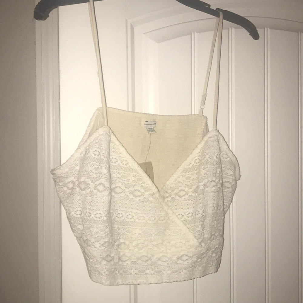NWT American Eagle Off White Lace Crop Top